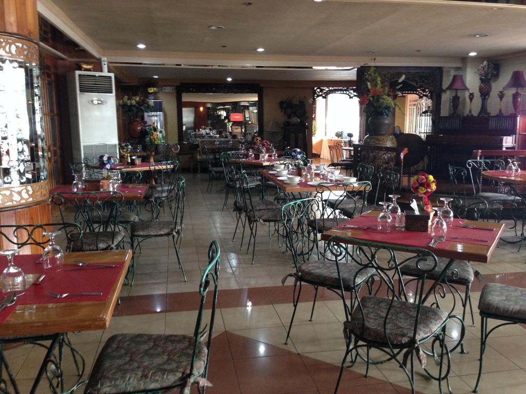 Pearlmont Hotel Cagayán de Oro Exterior foto
